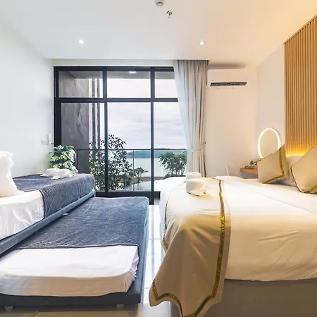 5Starpanda Seaview Suites At The Shore Kota Kinabalu Exterior photo
