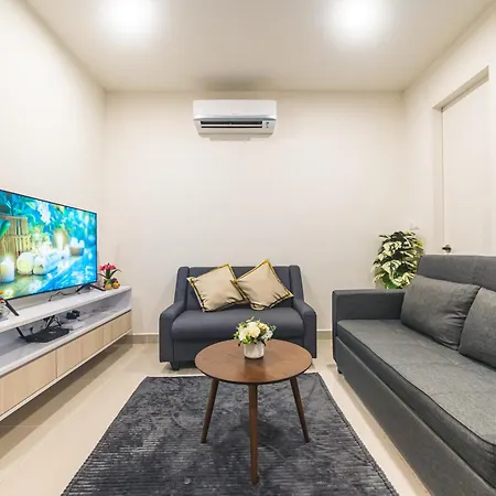 5Starpanda Seaview Suites At The Shore Kota Kinabalu Exterior photo