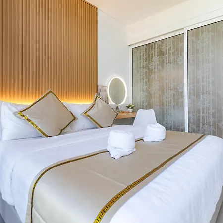 5Starpanda Seaview Suites At The Shore Kota Kinabalu Exterior photo