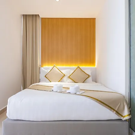 5Starpanda Seaview Suites At The Shore Kota Kinabalu Exterior photo